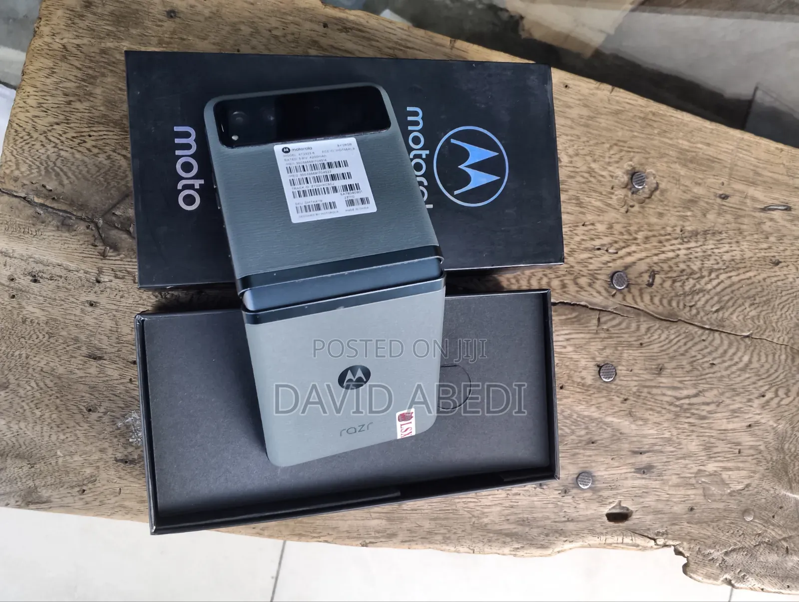 New Motorola Razr 40 128 GB Gray