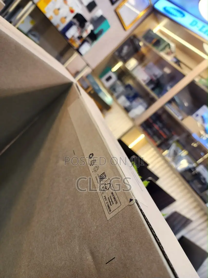New Laptop Dell Pro Plus 14 32GB Intel Core Ultra 7 SSD 512GB