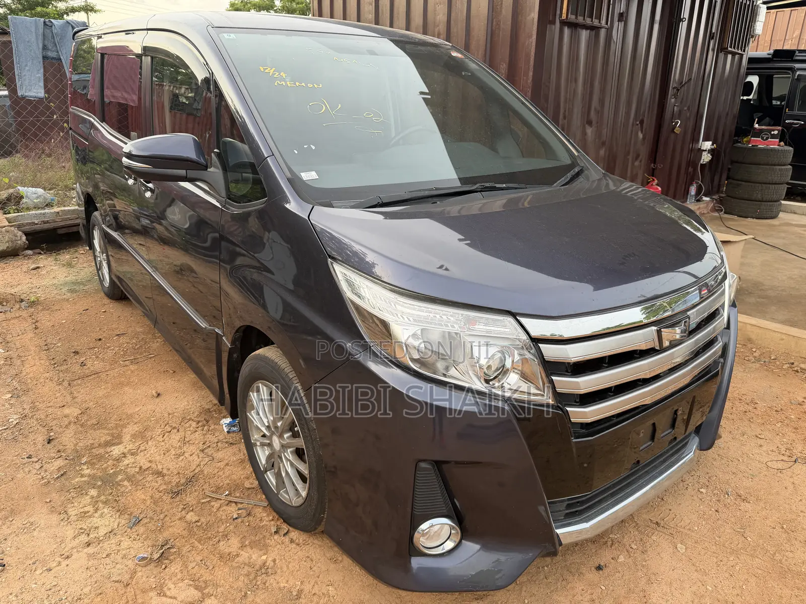 Toyota Voxy SV Premium 2014 Blue