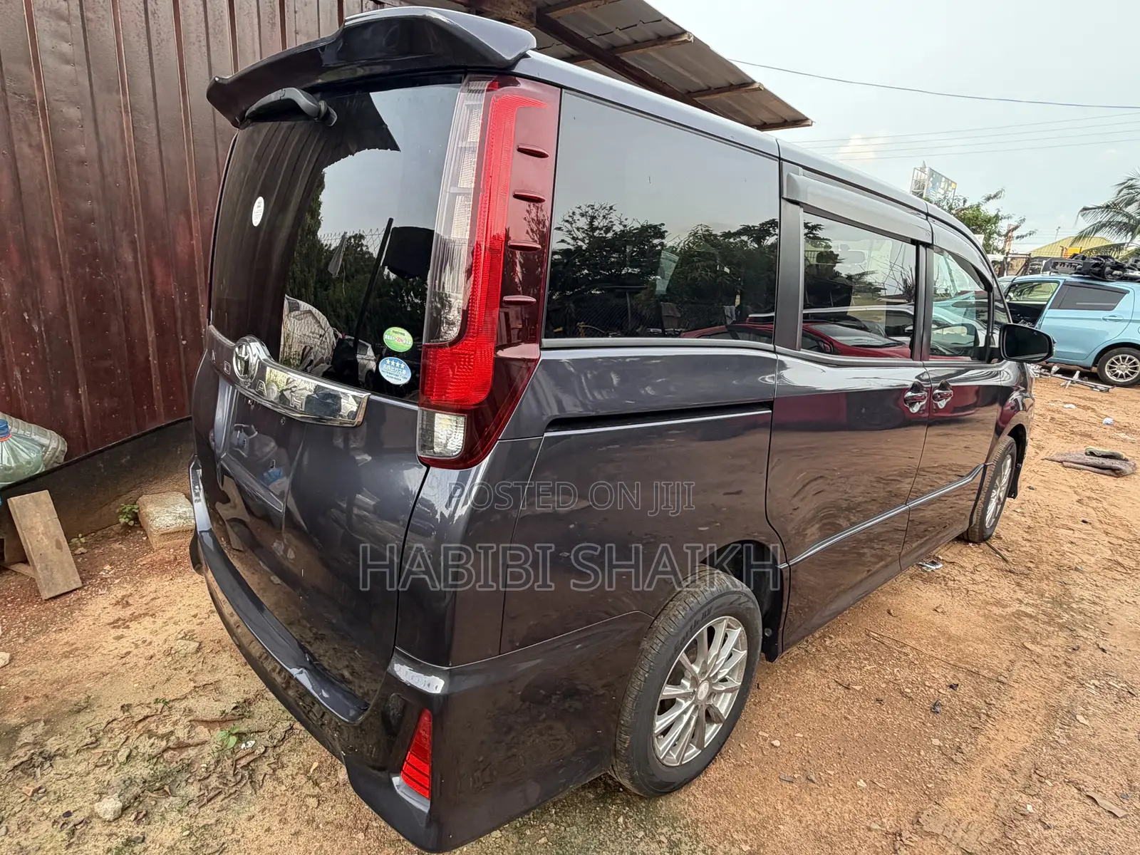 Toyota Voxy SV Premium 2014 Blue