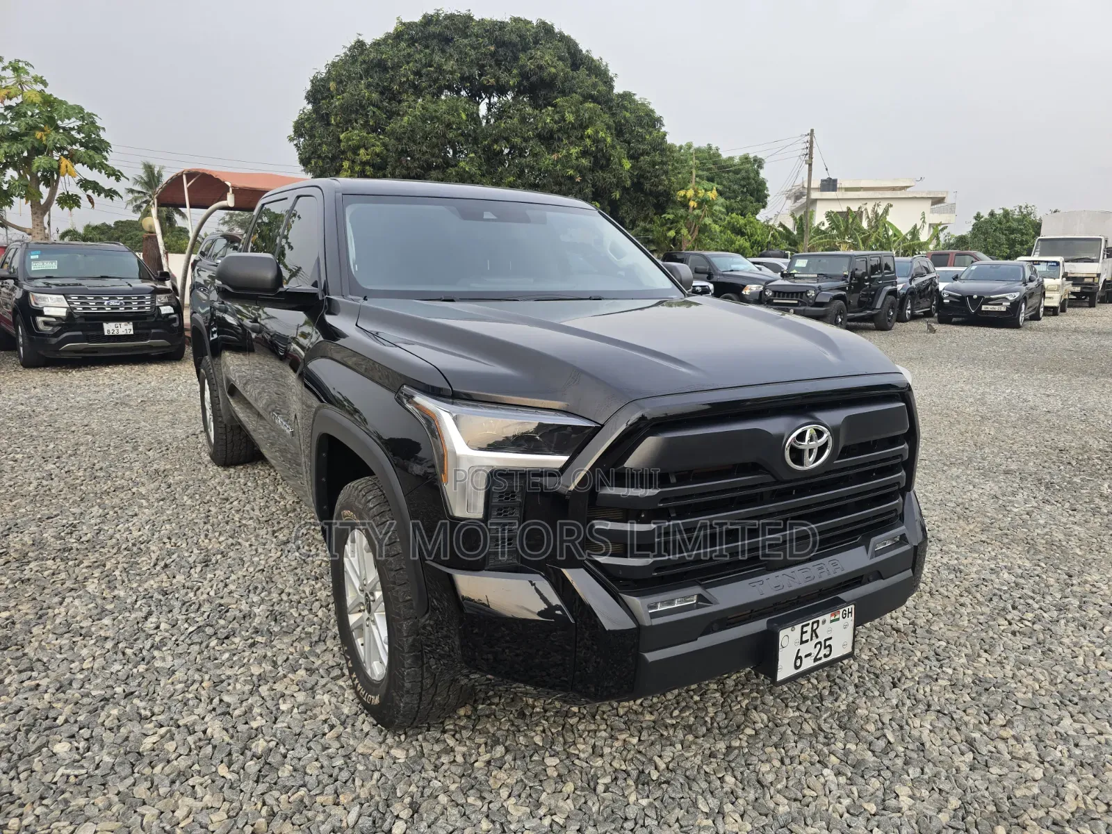 Toyota Tundra 2023 Black