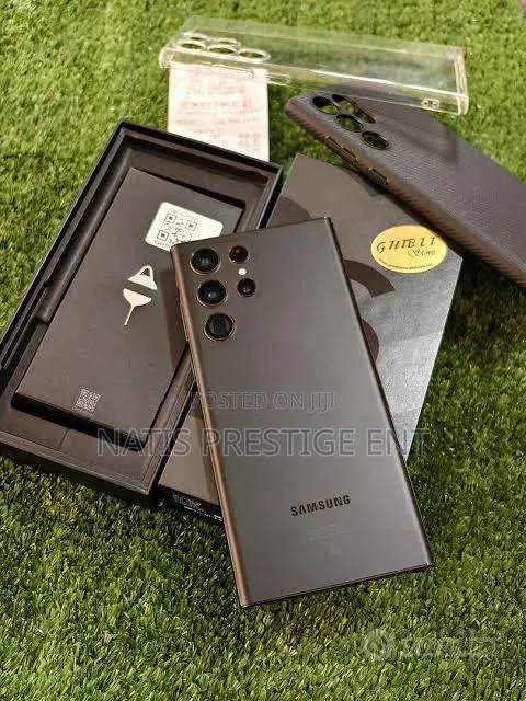 New Samsung Galaxy S22 Ultra 5G 512 GB Green