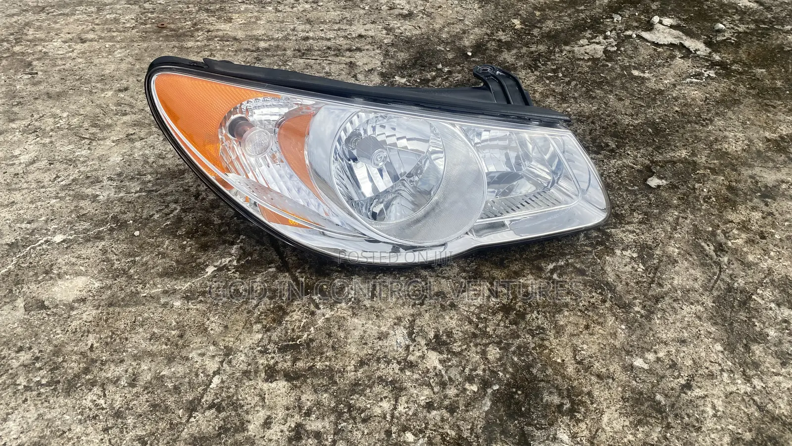 Hyundai Elantra 2008 Headlight Pair