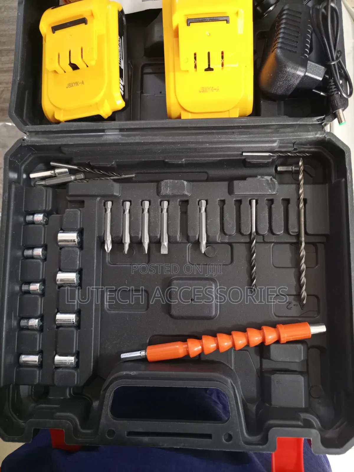 Cordless Drill Driver Kit
