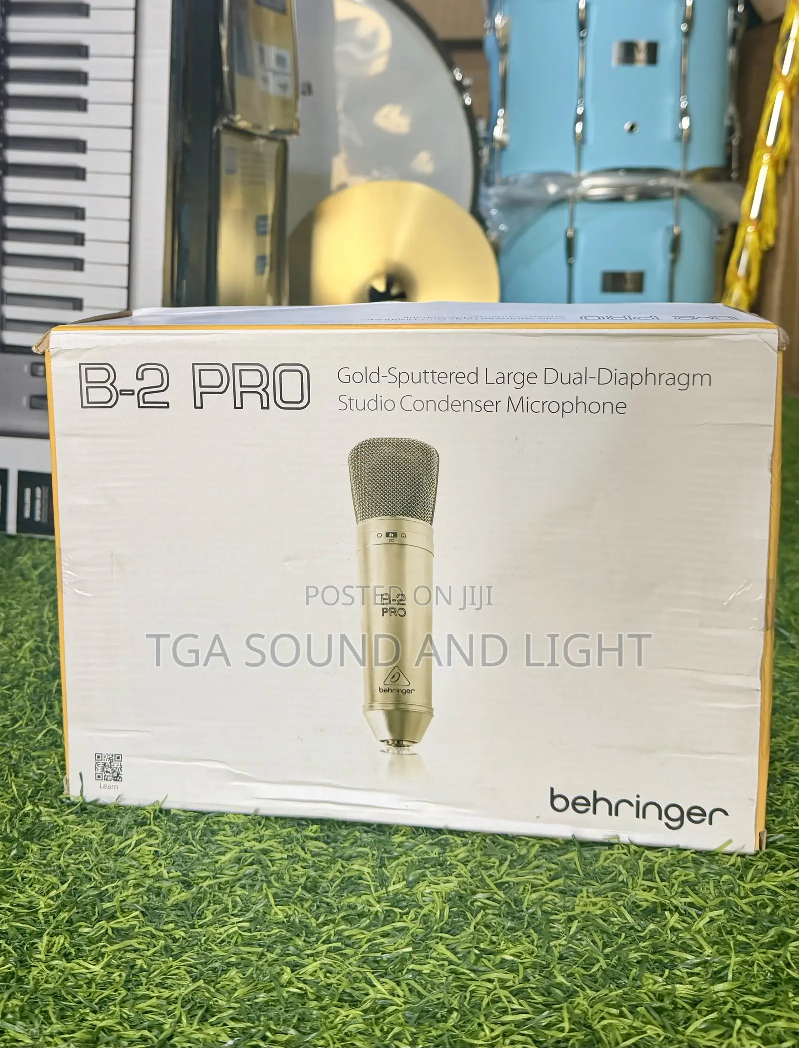 Behringer B-2 Pro Dual Diaphragm Condenser Microphone