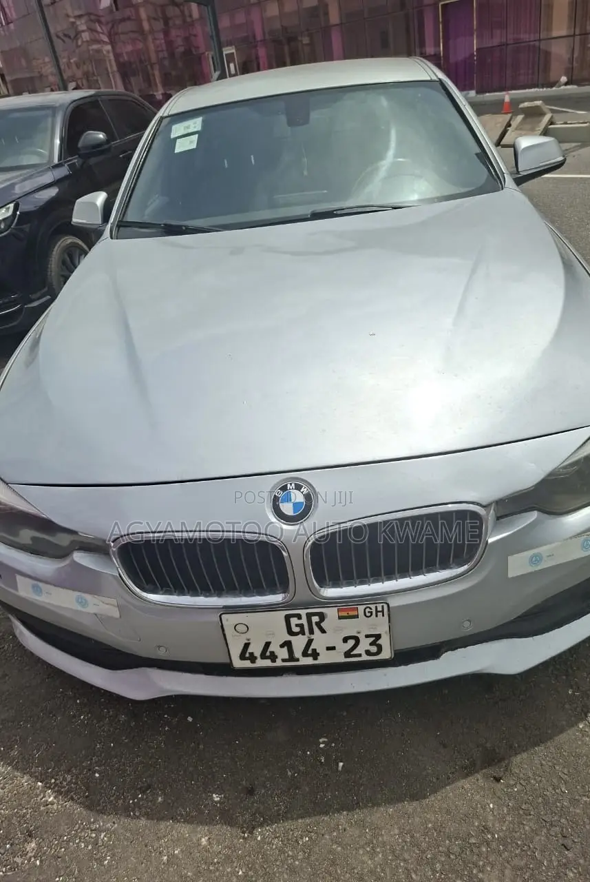 BMW 330i 2016 Silver