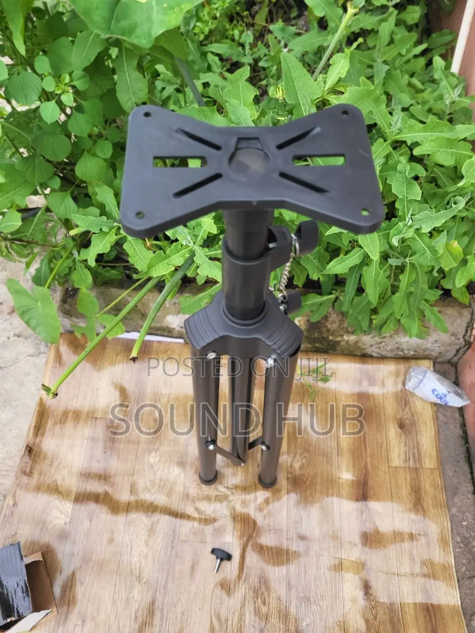 Speaker Stand