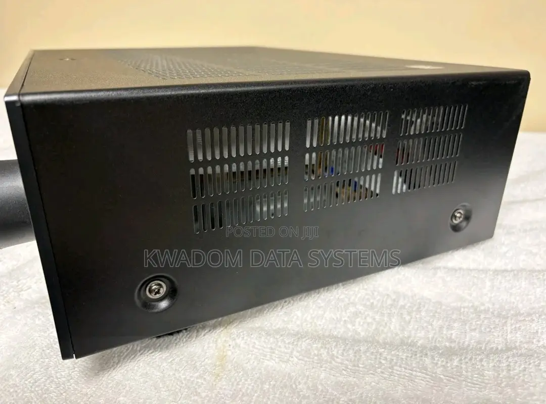 Yamaha R-S202 Natural Sound Stereo Receiver Bluetooth Black