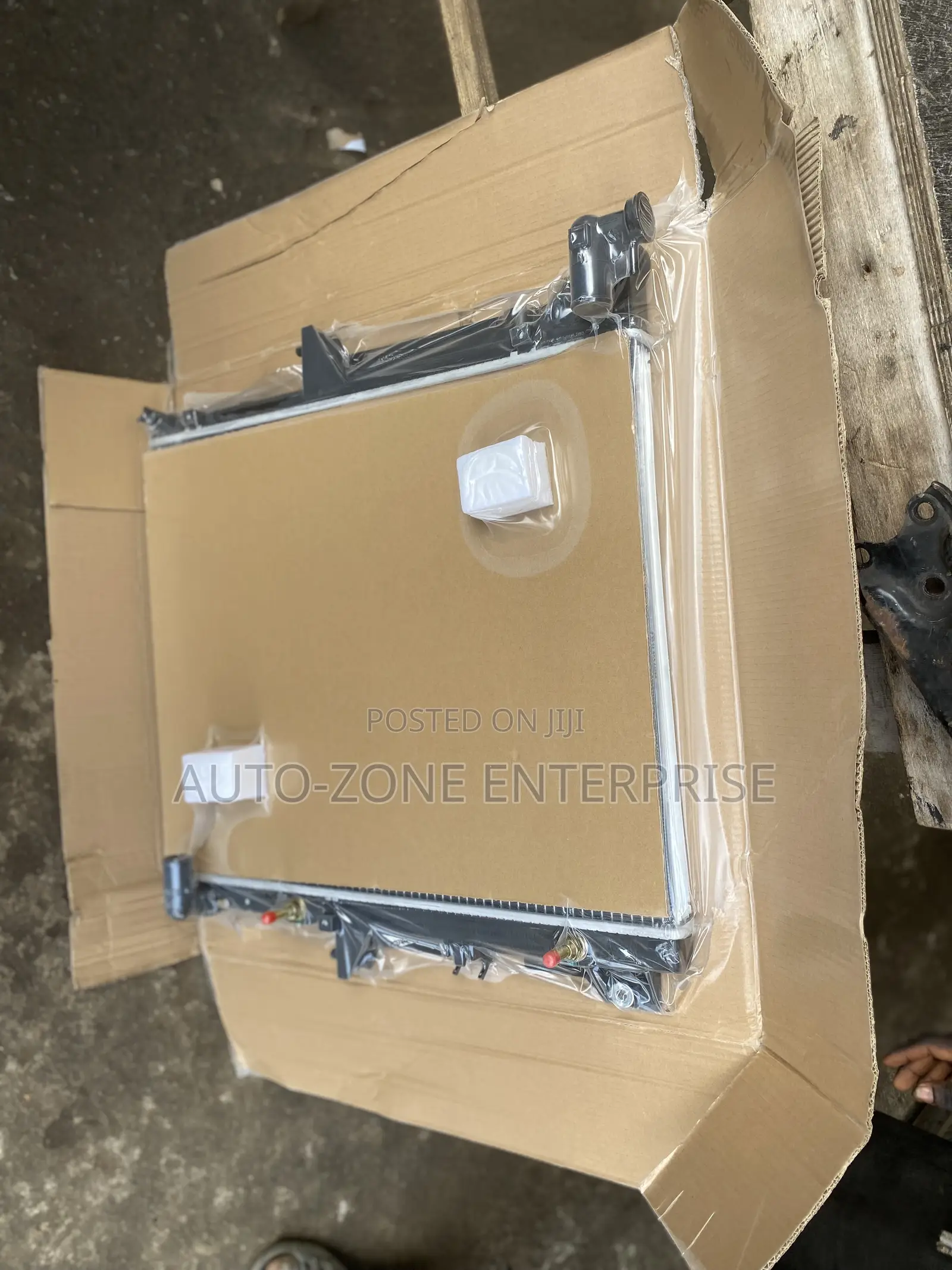 Mitsubishi L200 2006-2014 Radiator Tank