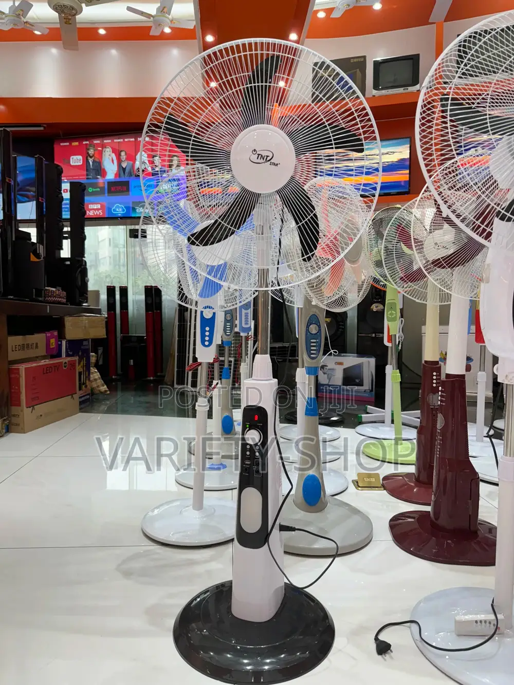 18 Inch Ac/Dc Rechargeable + Solar Fan With Led Light
