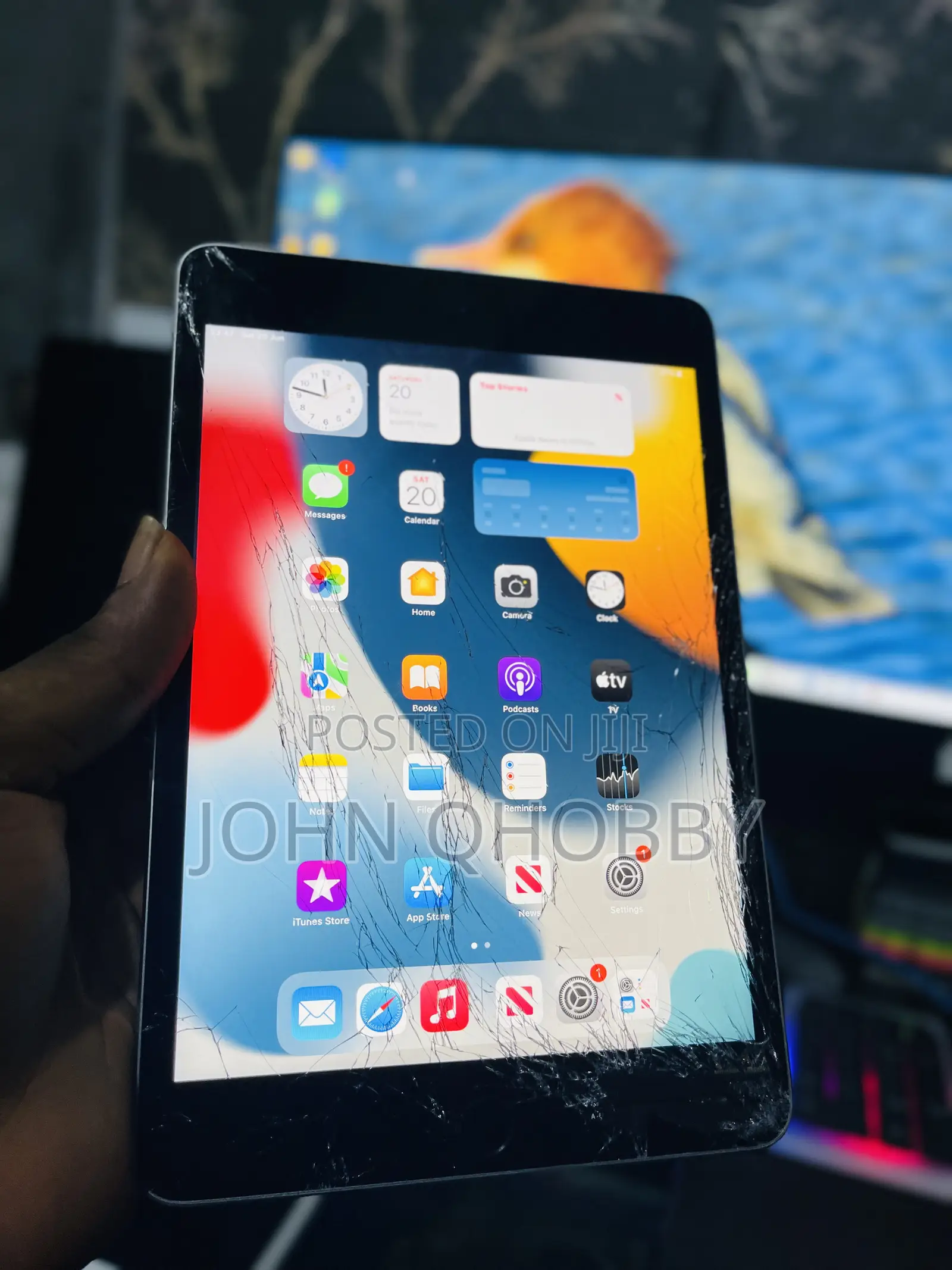 Apple iPad mini 4 128 GB Gray