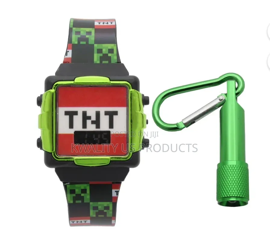 Minecraft Kids Unisex Digital Flashing Watch and Flashlight Set