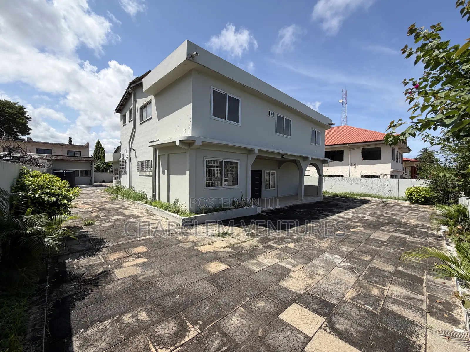 5bdrm House in Charclem Ventures, Osu for sale