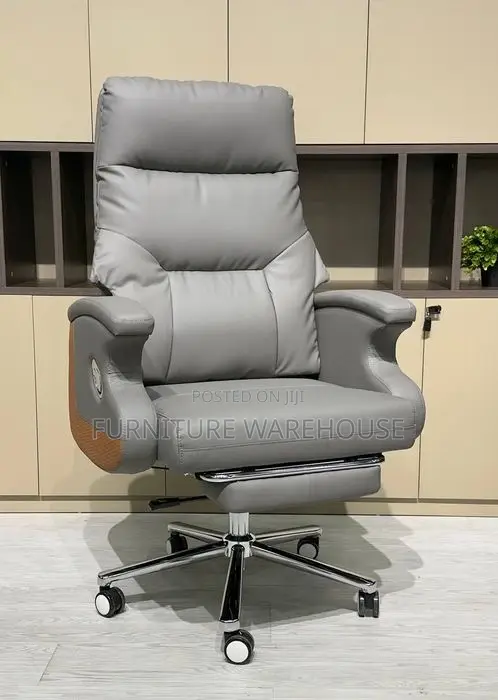 Executive Office Chair With Footrest