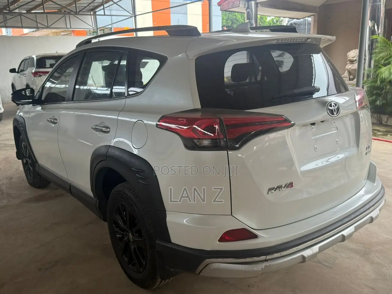 Toyota RAV4 2018 White