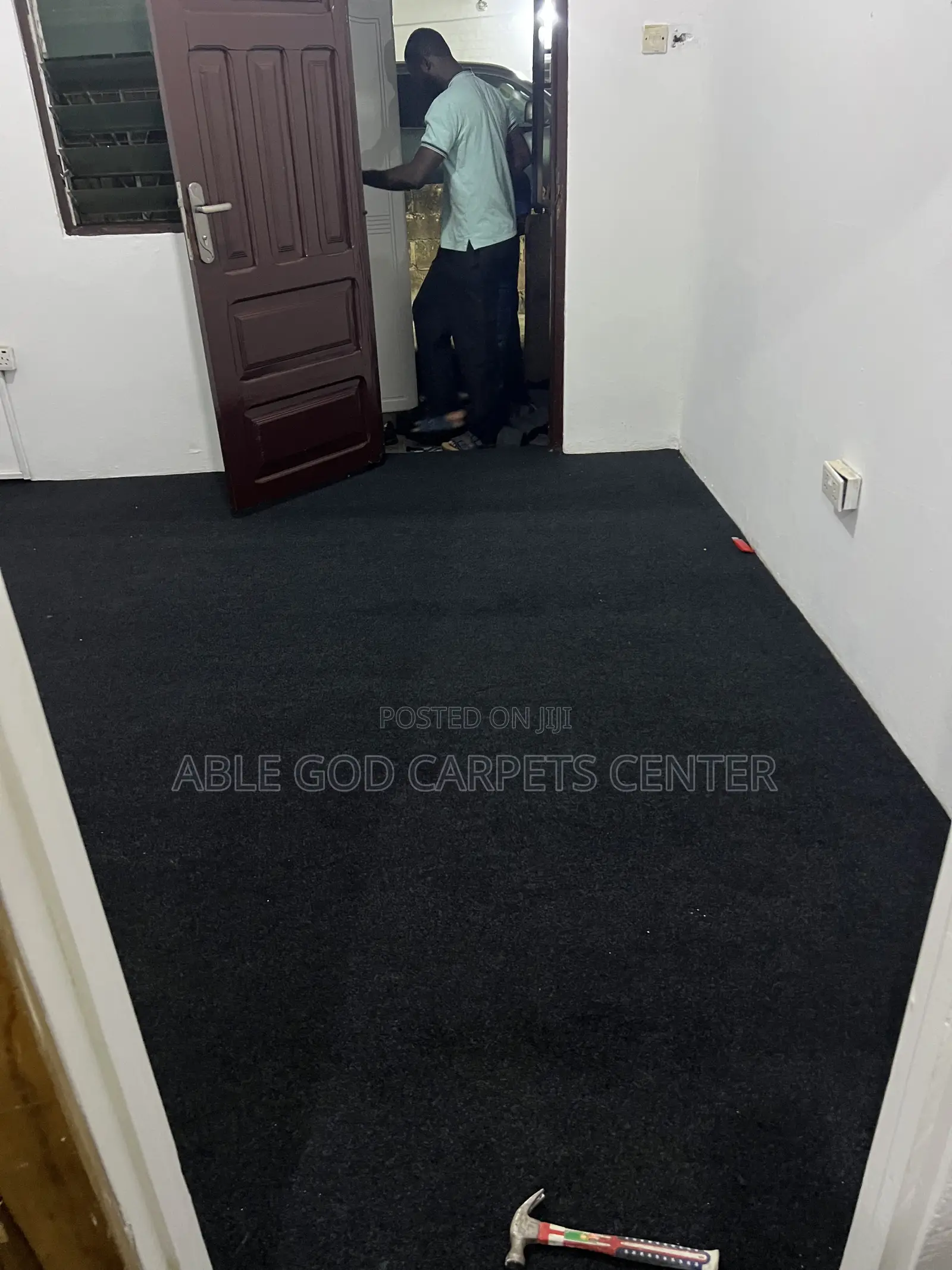 Dark Gray Woolen Carpets for Rooms and Offices