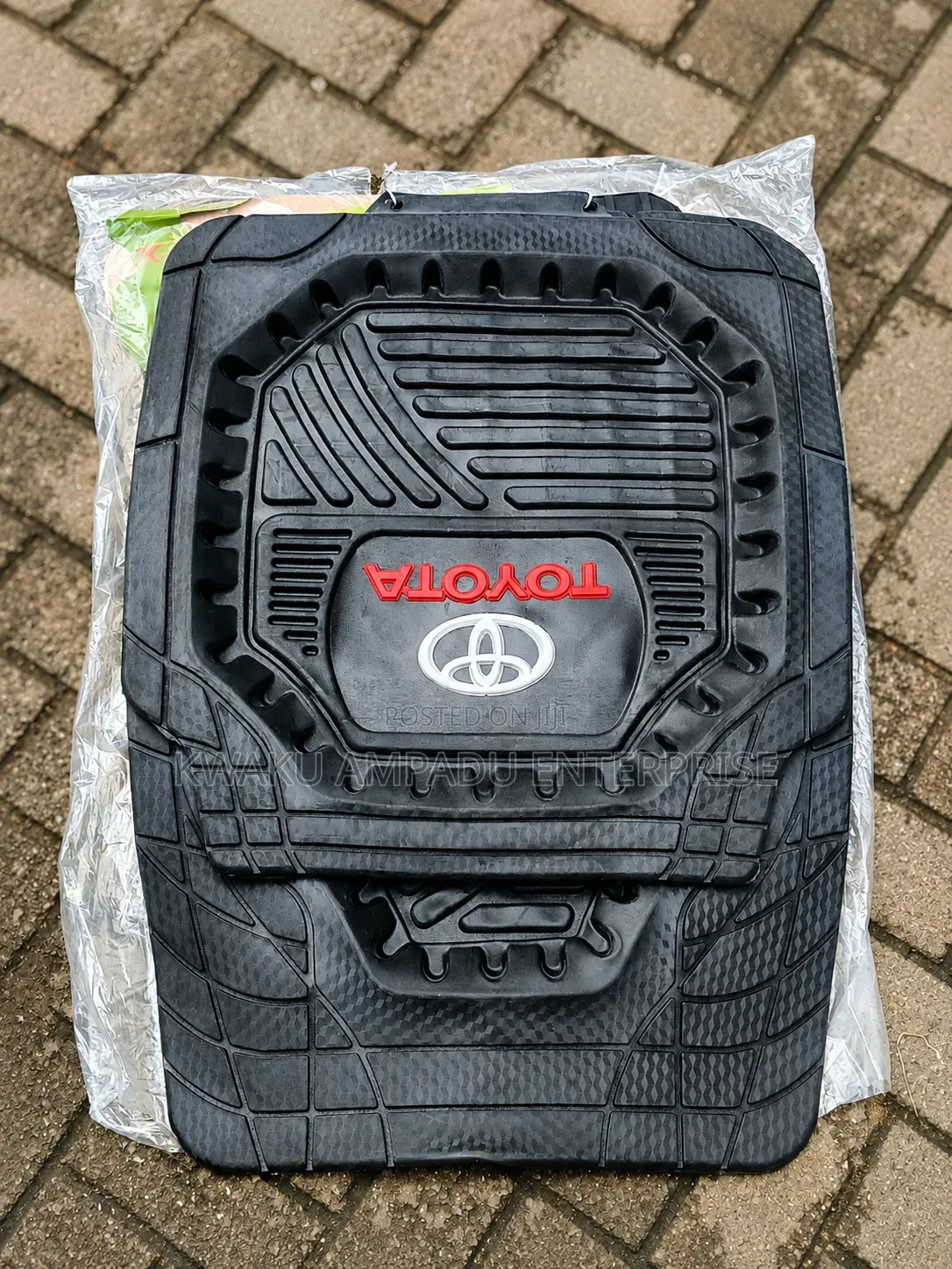 Toyota Universal Heavy-Duty Rubber Car Floor Mat Set