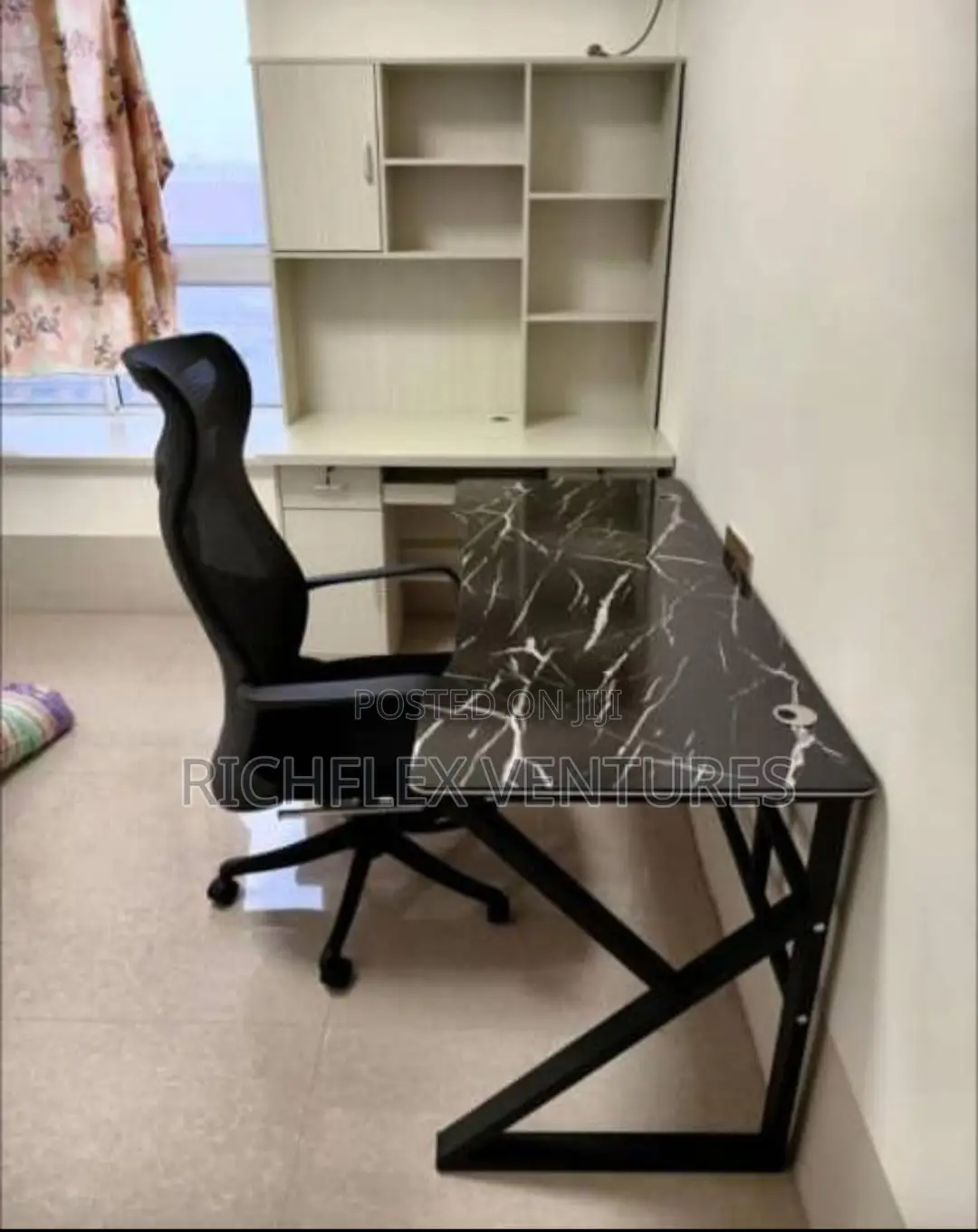 Marble Gaming and Studio Office Desk