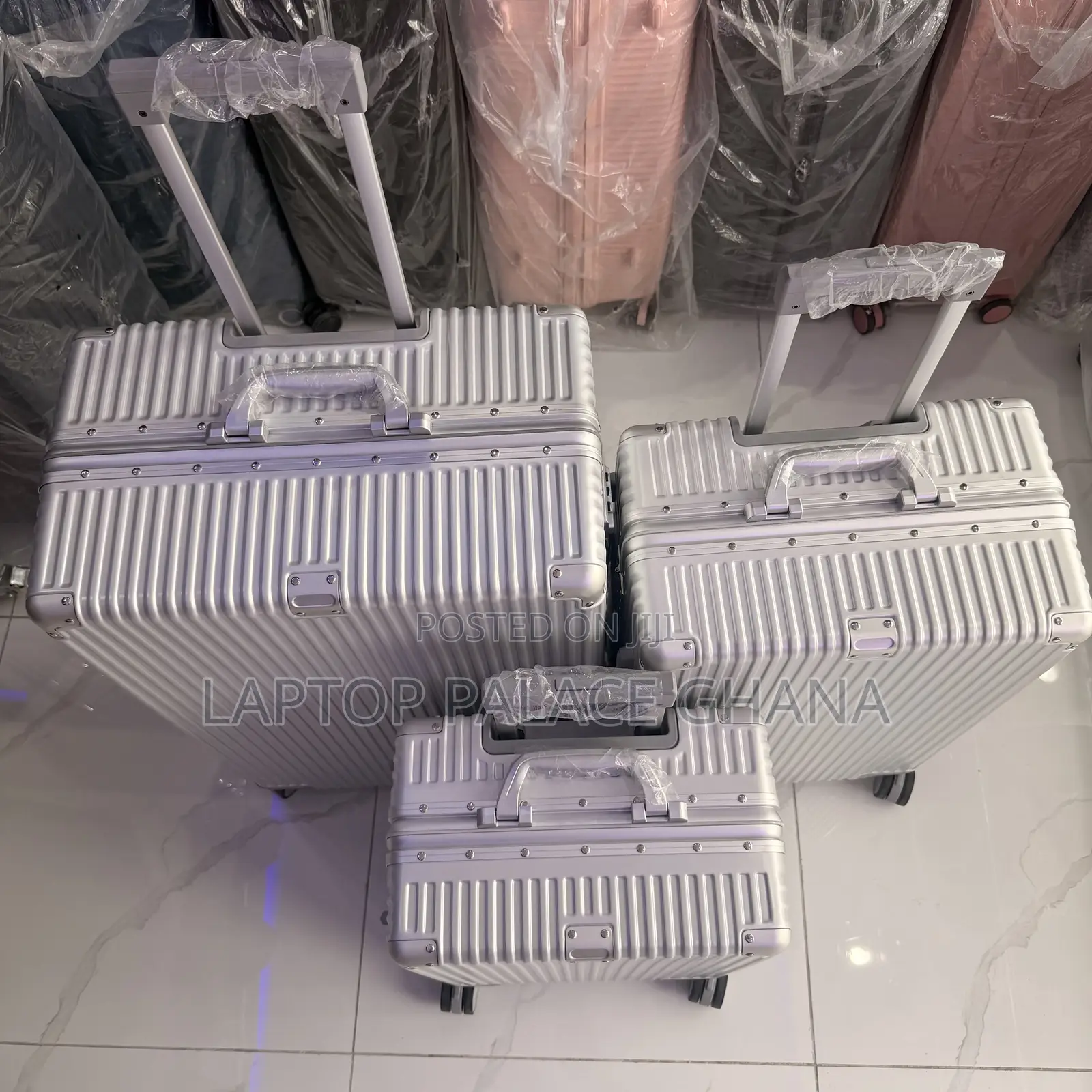 Luxury Lightweight Anti Crack Suitcase Set
