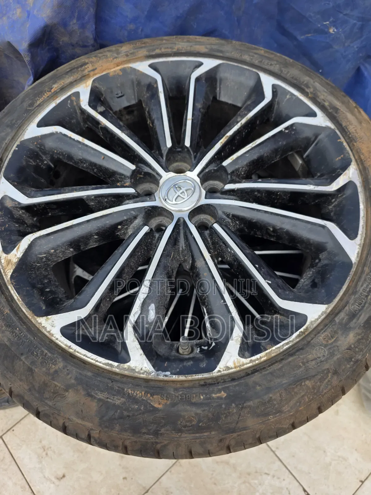 2016 Toyota Corolla Tyres 215/45z R17