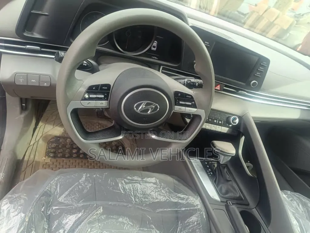 Hyundai Elantra 2021 Black