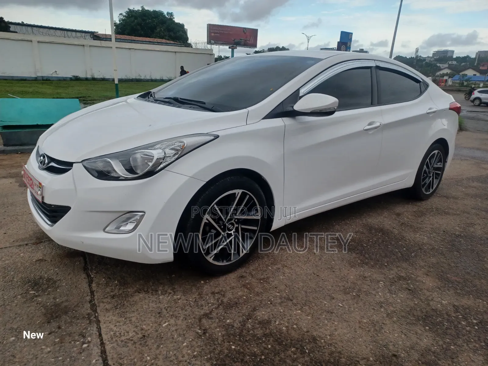 Hyundai Avante 2013 White