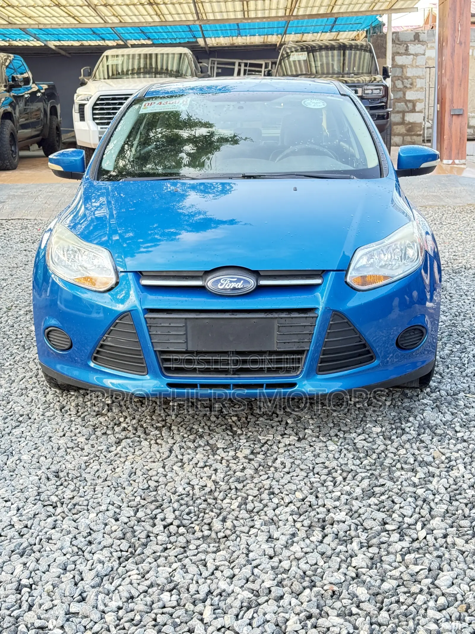 Ford Focus SE 4dr Sedan (2.0L 4cyl 5M) 2014 Blue