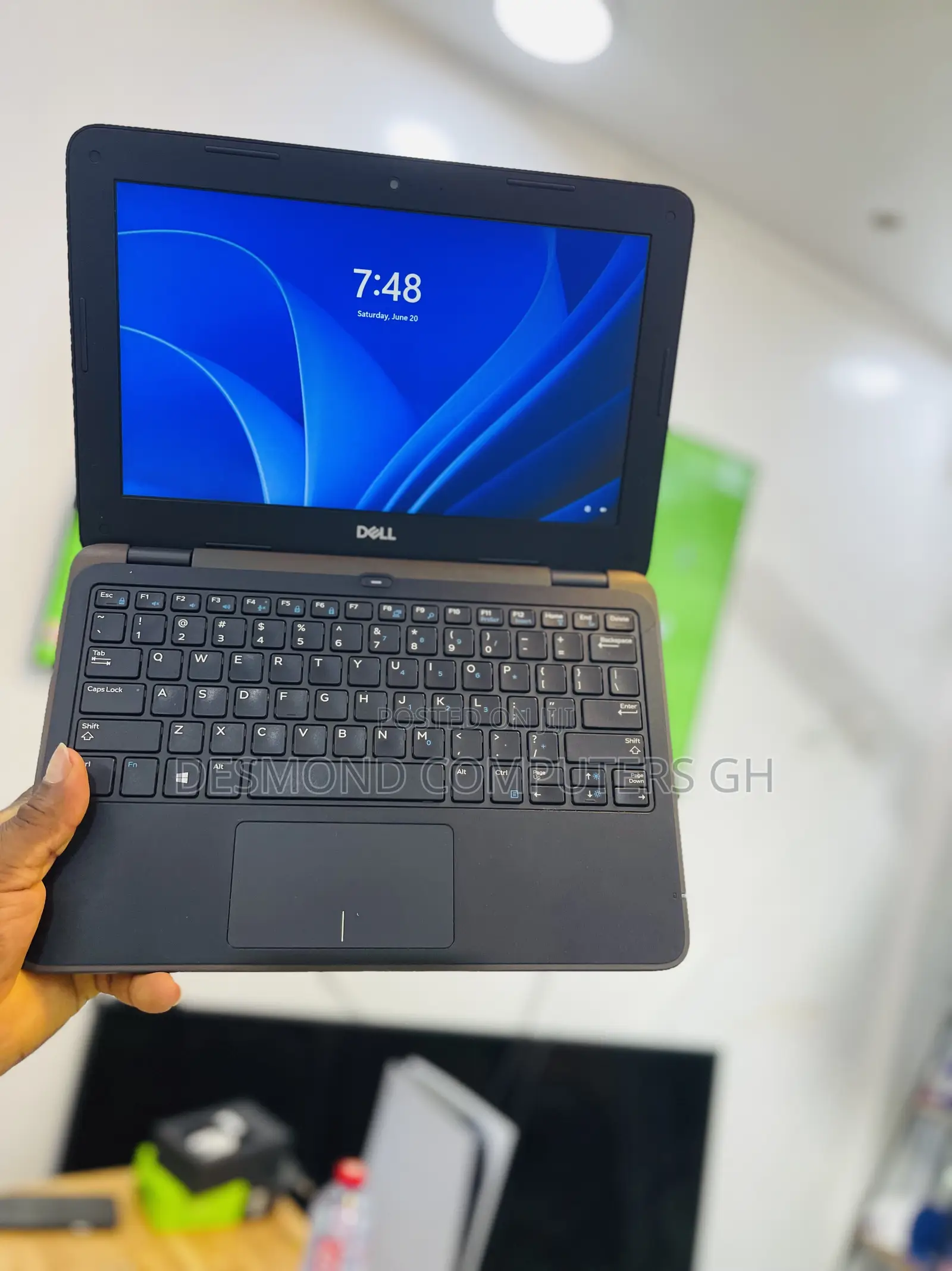 Laptop Dell Latitude 3189 4GB Intel Celeron SSD 60GB