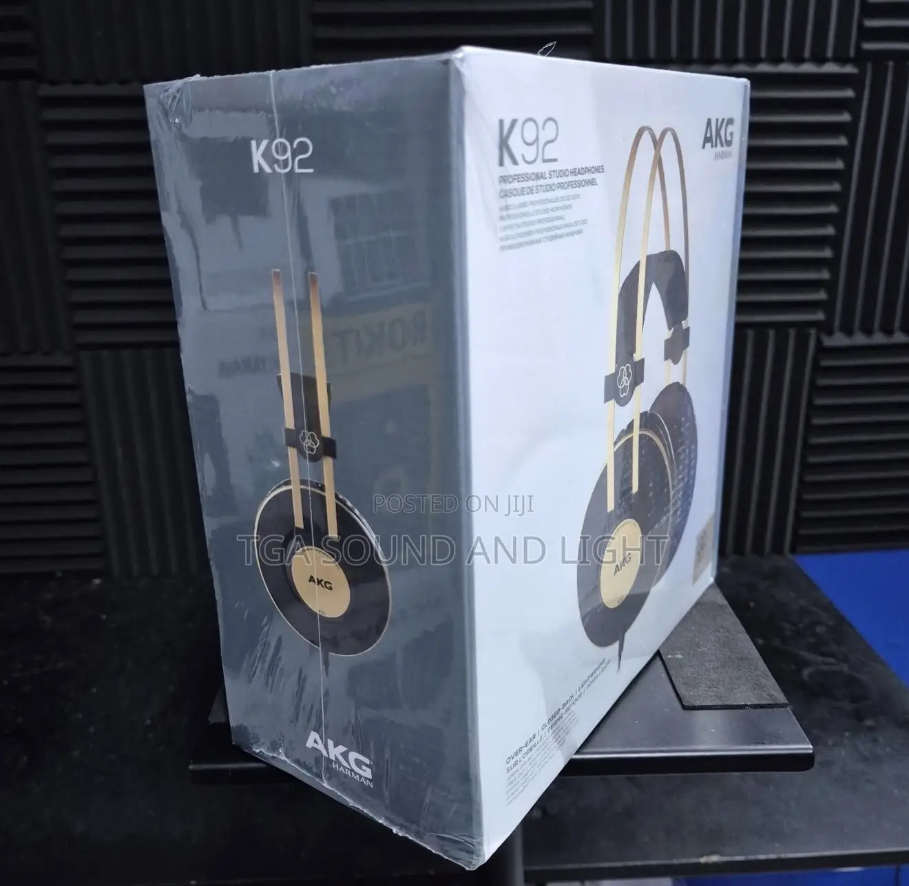 Akg Pro Audio Over-Ear, Closed-Back Studio Headphones
