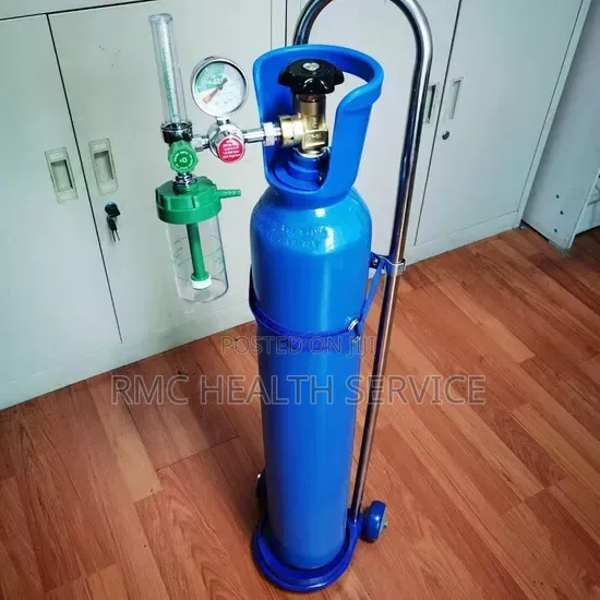 Medical Oxygen Cylinder With Regulator and Trolley (40l)