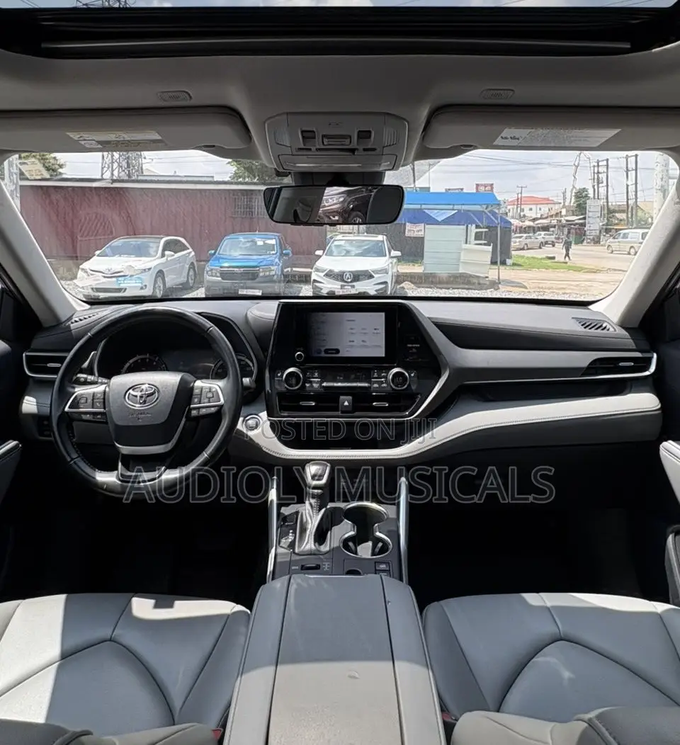 Toyota Highlander XLE AWD 2023 Green