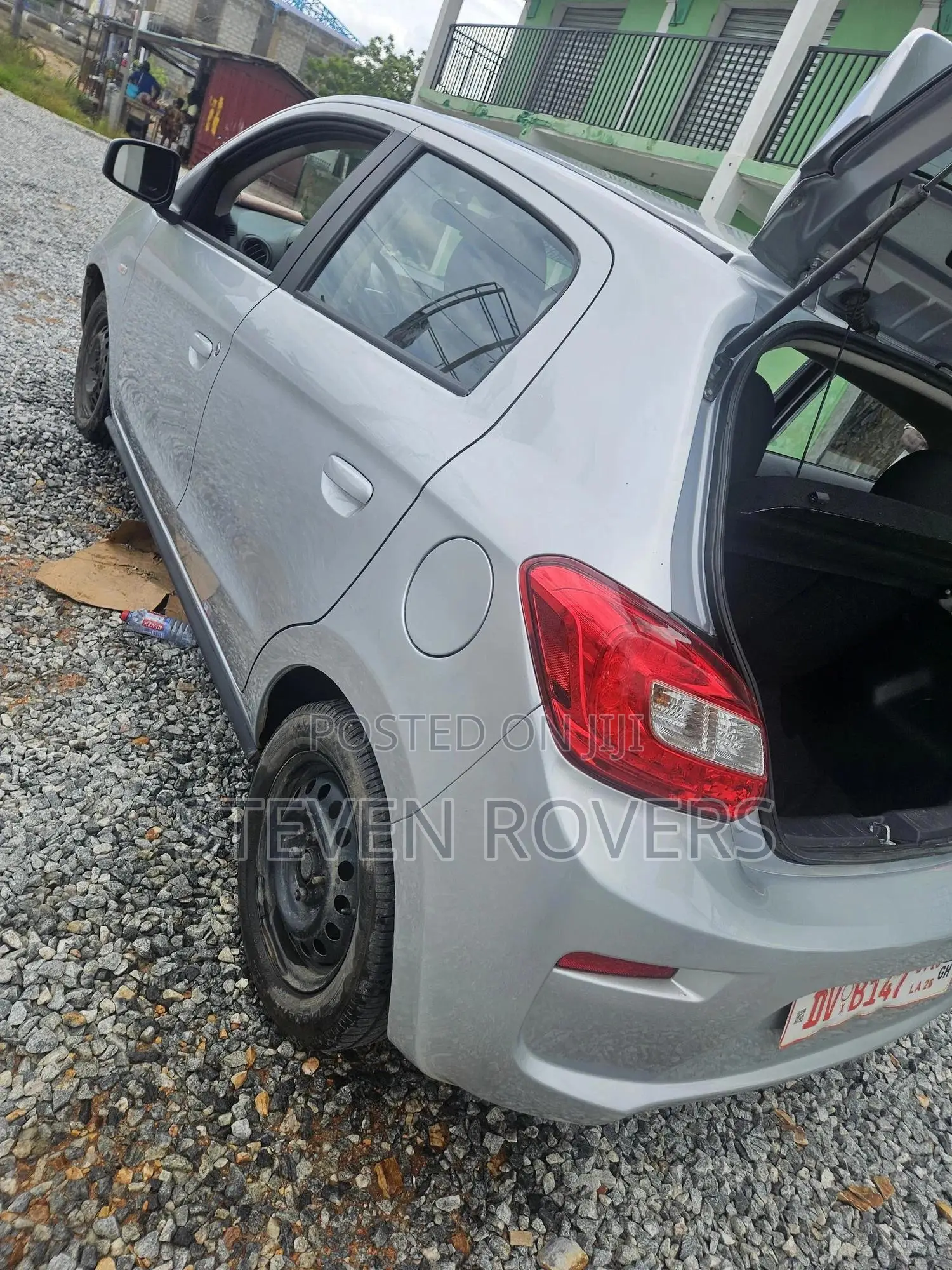 Mitsubishi Mirage 2017 Silver
