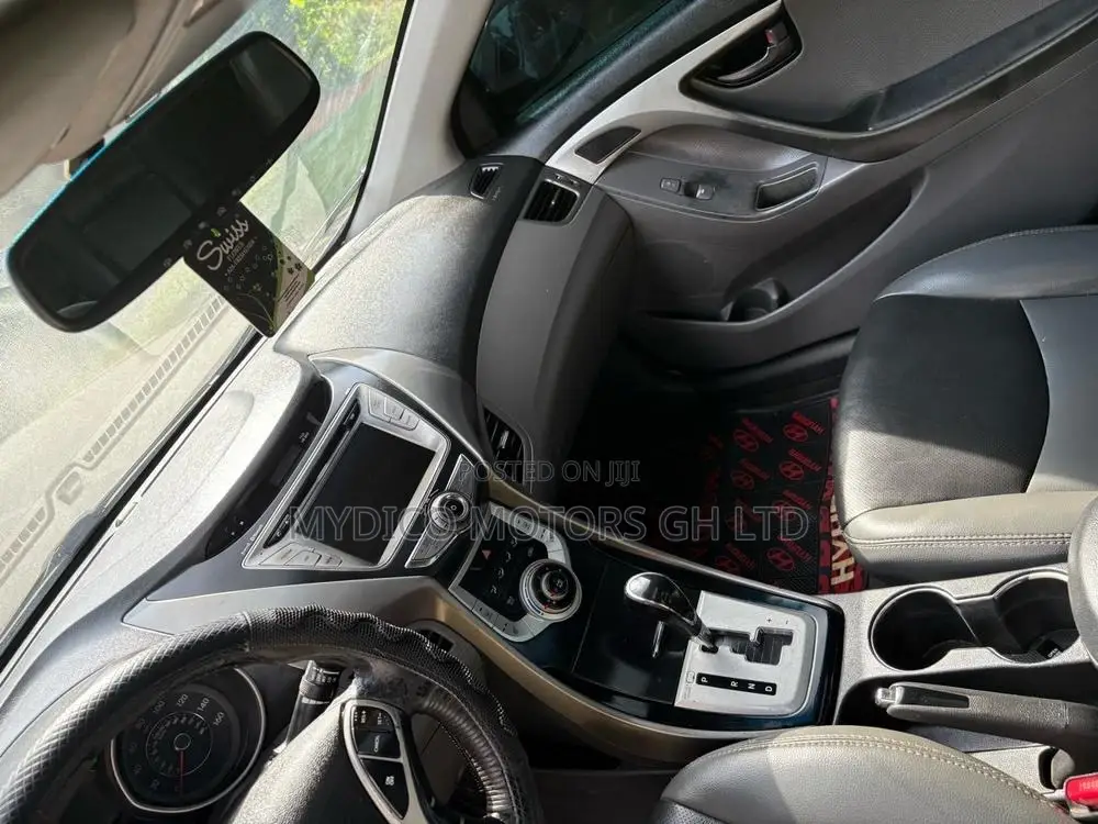 Hyundai Elantra Limited 2012 Gray