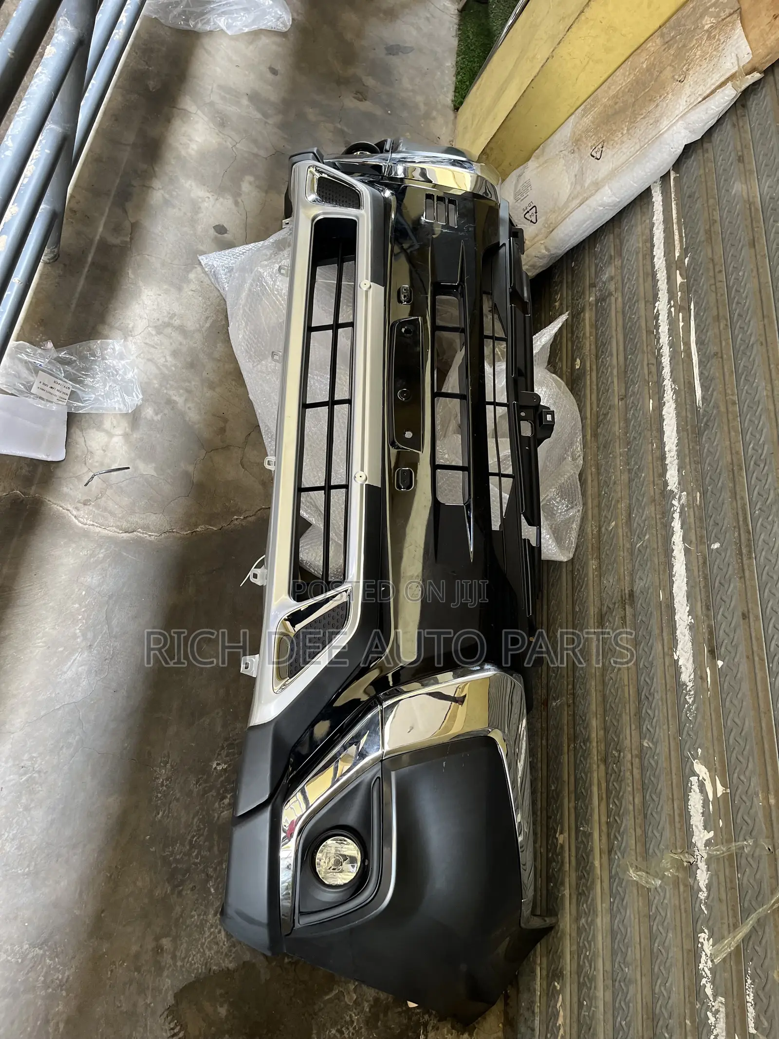 Mitsubishi Outlander 2019 Front Bumper Complete 2018, 2019, 2020, 2021