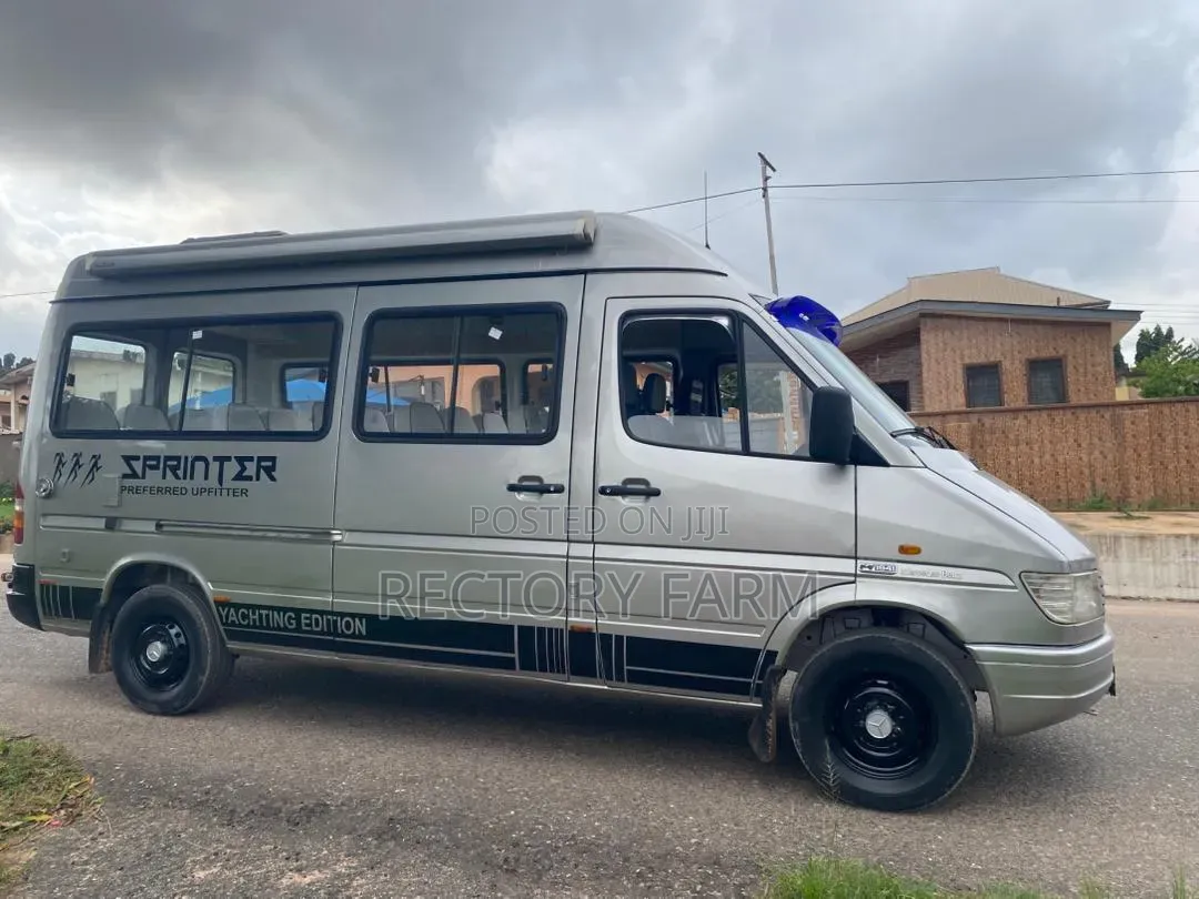 Mercedes-Benz Sprinter 1999 Silver