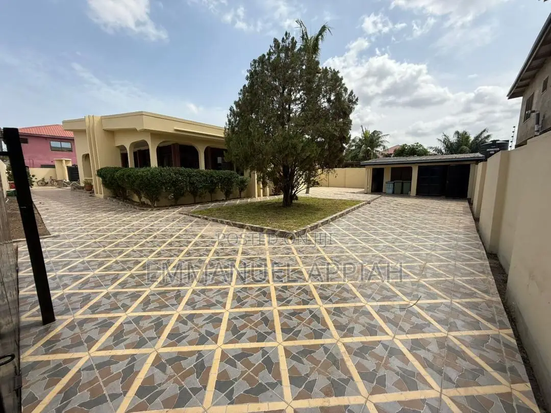 5bdrm House in Westland for rent