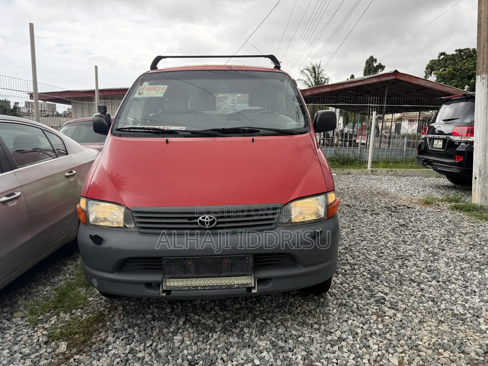 Toyota HiAce 2006 Red