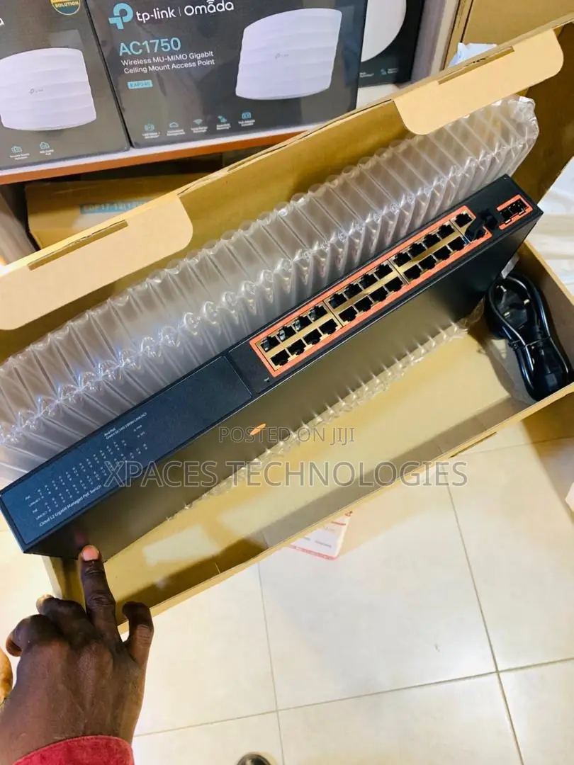 Xpaces 18 Port Poe Full Gigabit + 2 SFP Fiber Port L2 Managed Switch