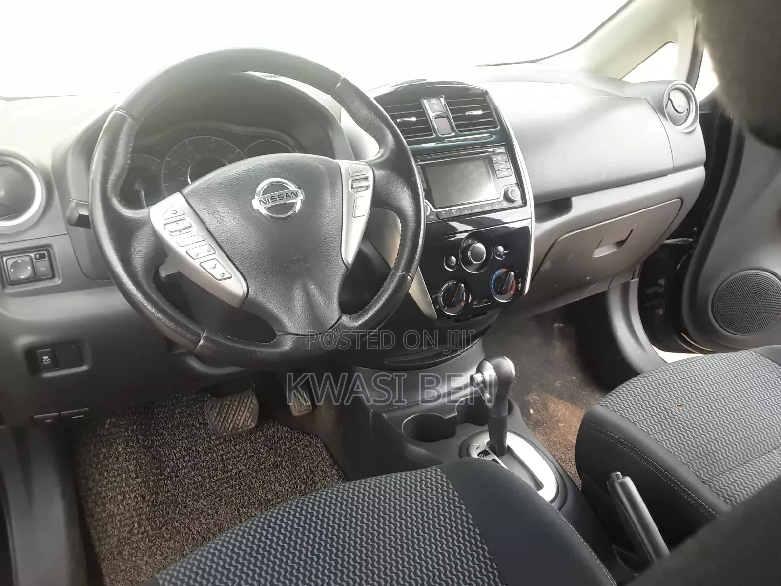 Nissan Versa 2016 Black