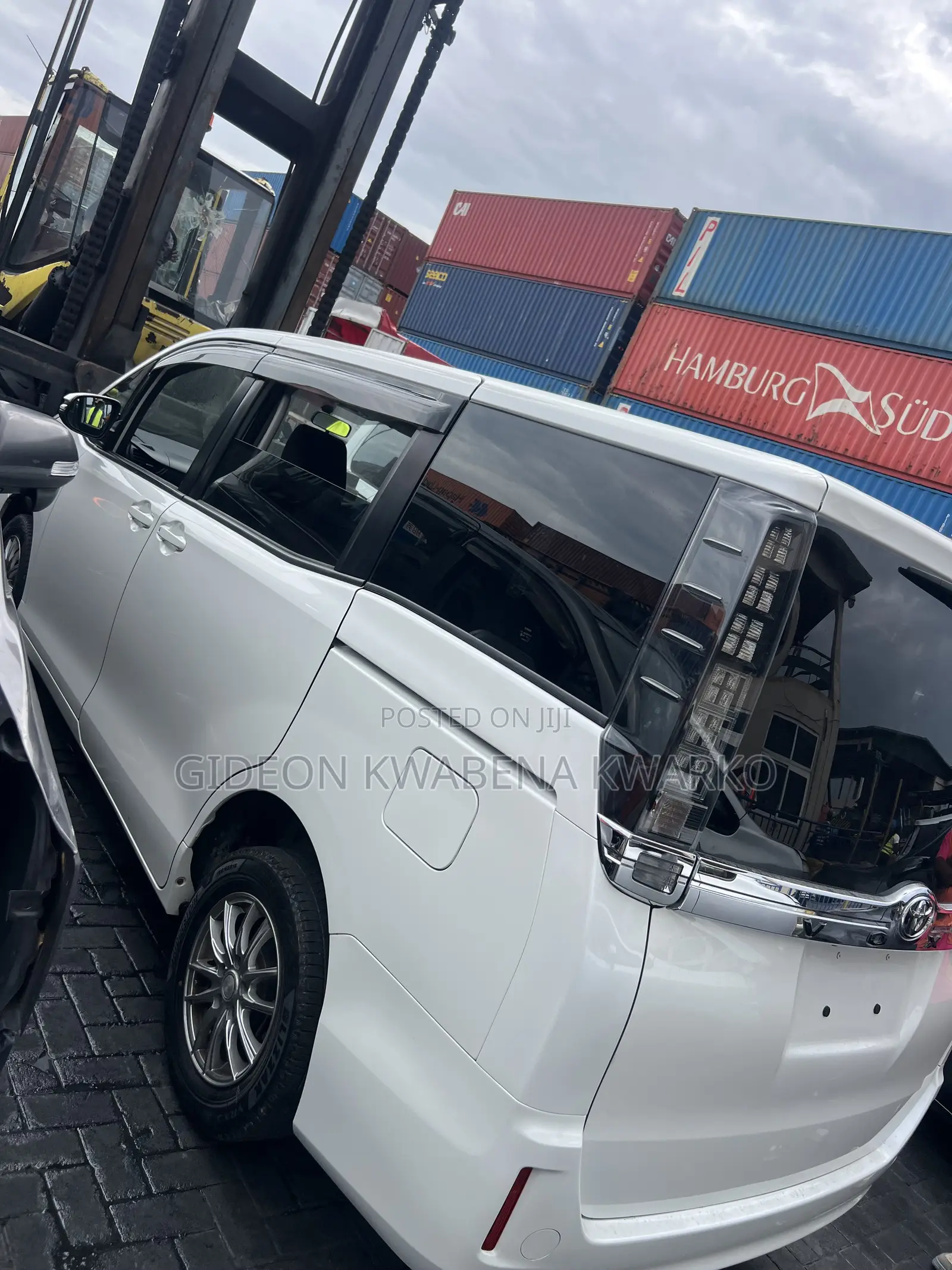 Toyota Voxy 2015 White