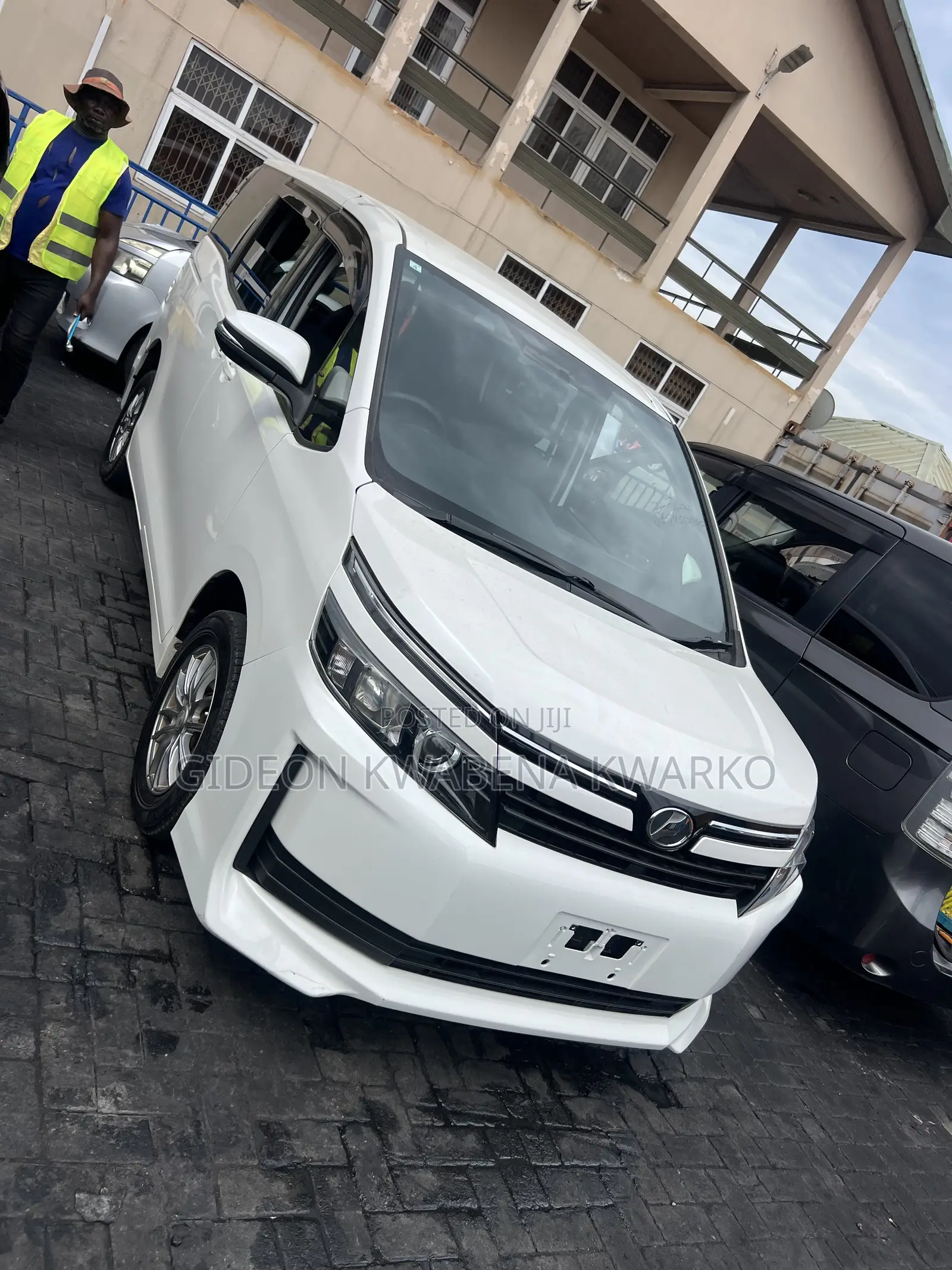 Toyota Voxy 2015 White