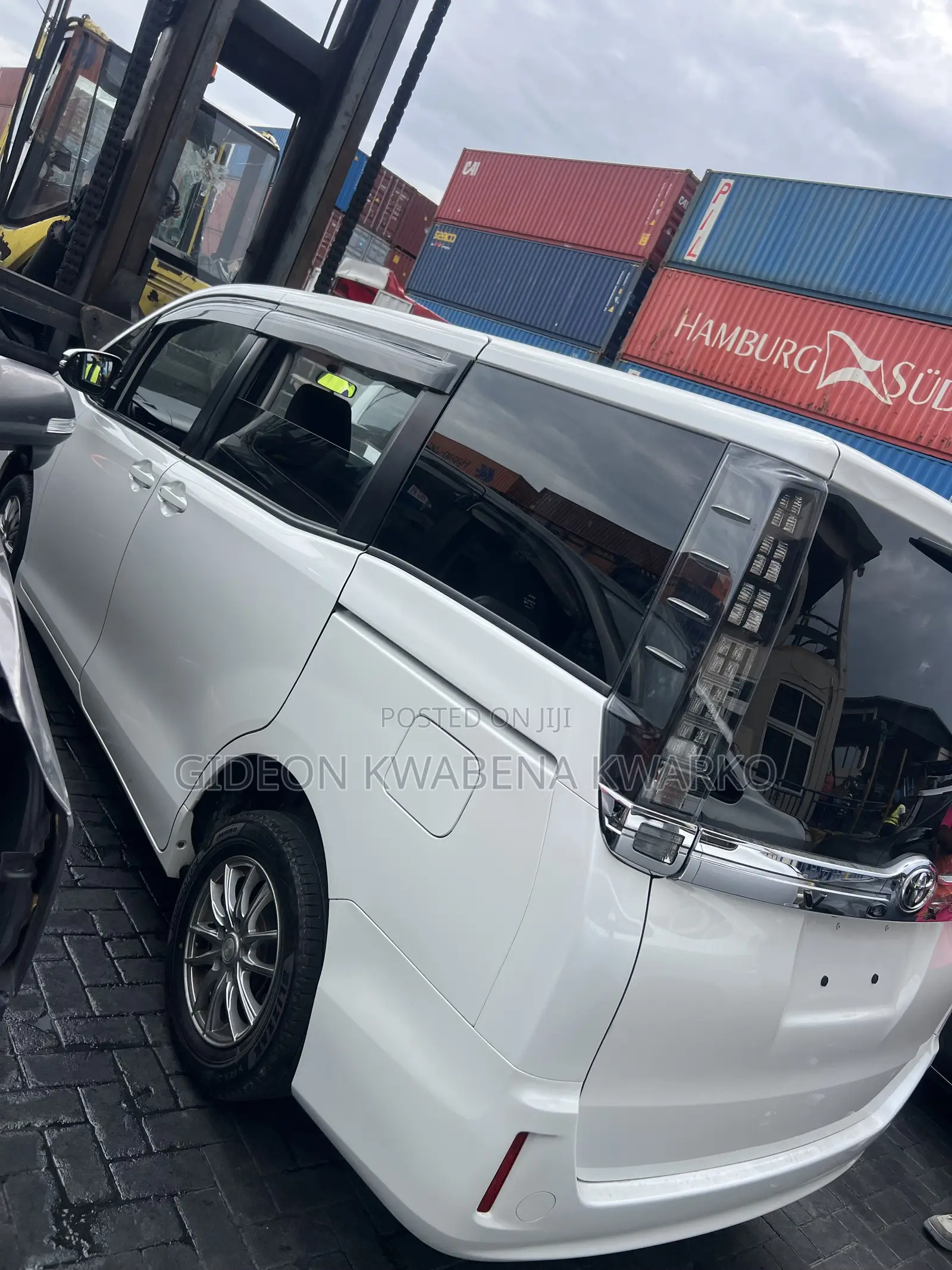 Toyota Voxy 2015 White