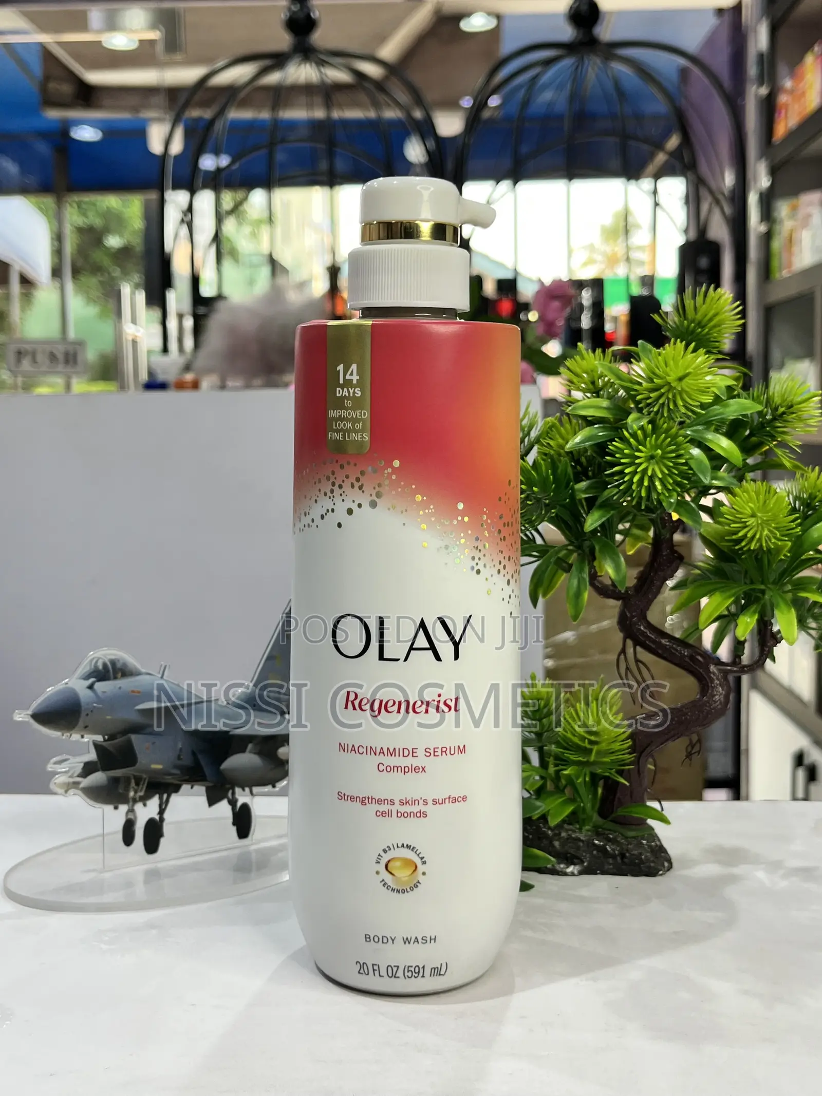 The Olay Regenerist Niacinamide Body Wash