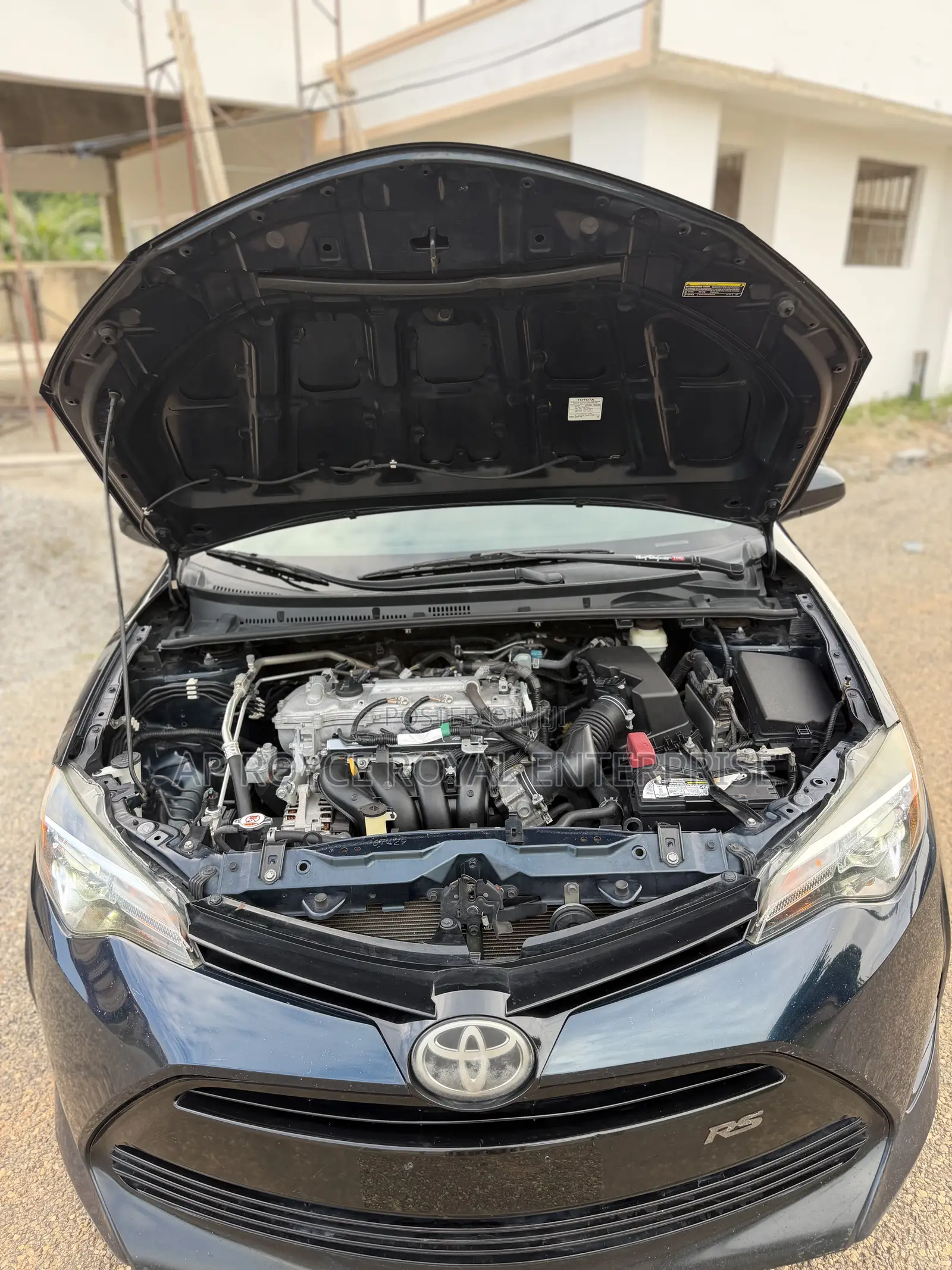 Toyota Corolla LE Eco (1.8L 4cyl 2A) 2018 Blue