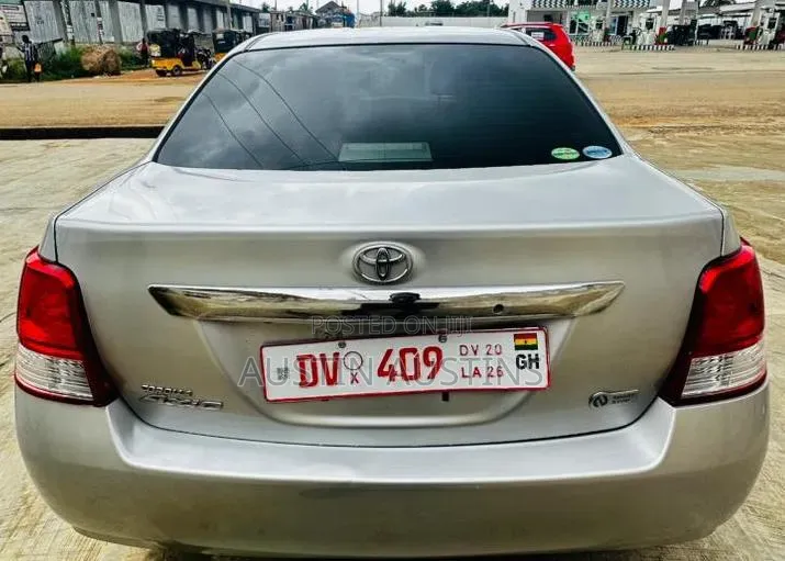 Toyota Axio 2012 Gray