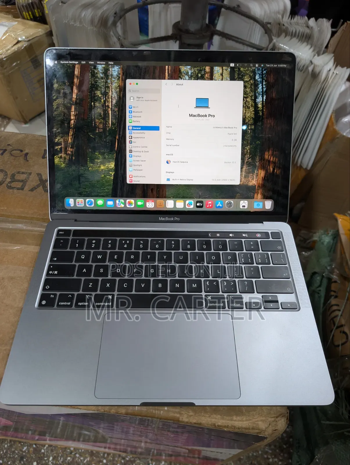 Laptop Apple MacBook Pro 2022 M2 8GB Apple M2 SSD 512GB