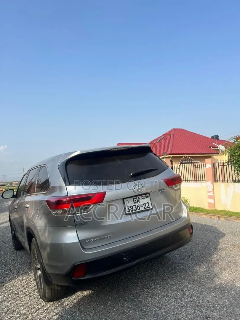 Toyota Highlander 2019 Silver