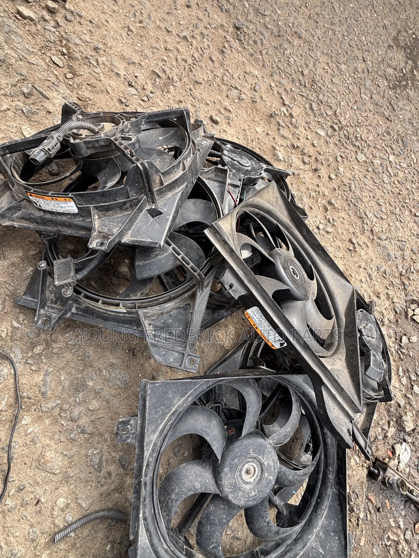 Kia Rio 5 Radiator/Tank Fan