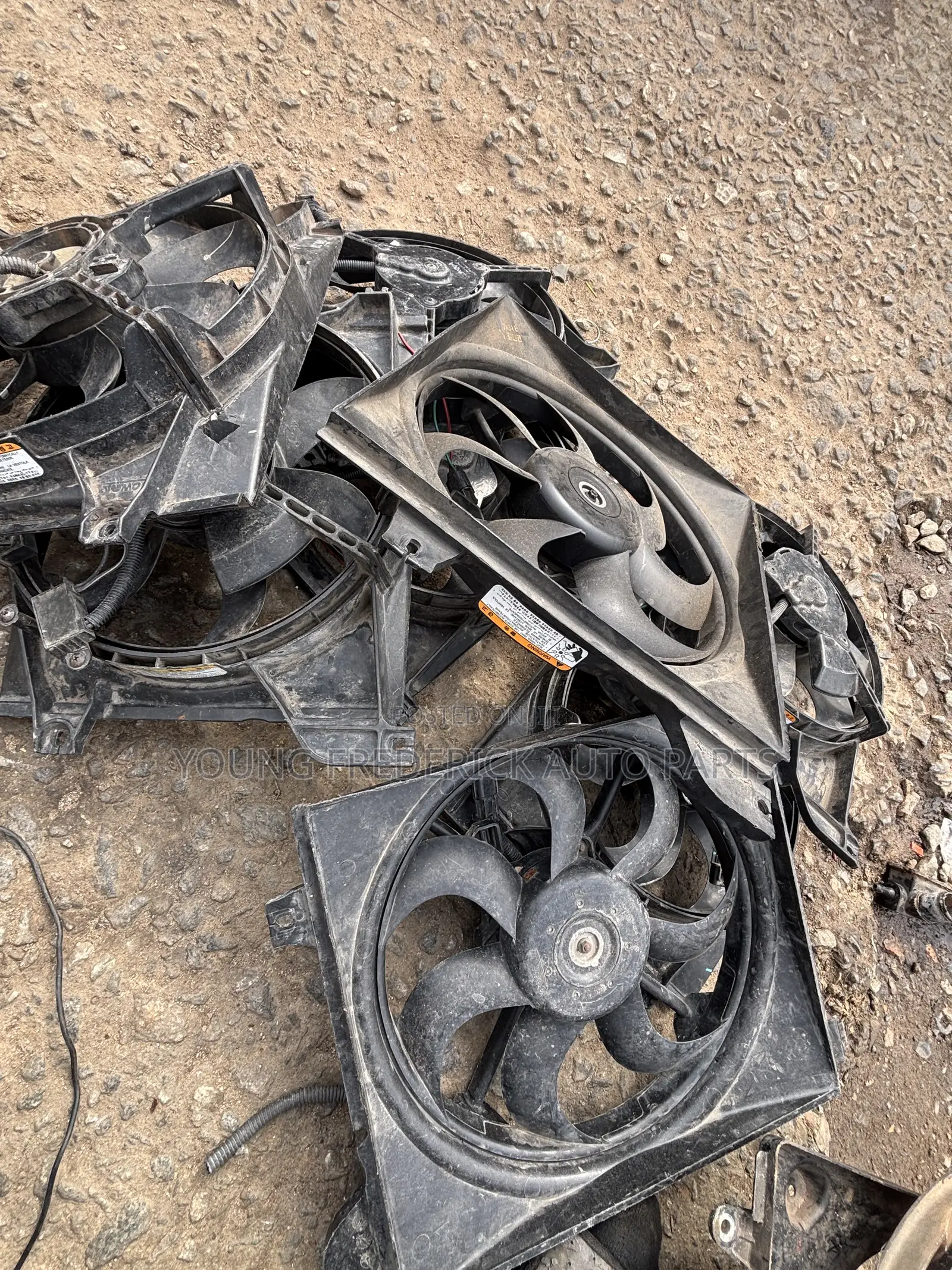 Kia Rio 5 Radiator/Tank Fan