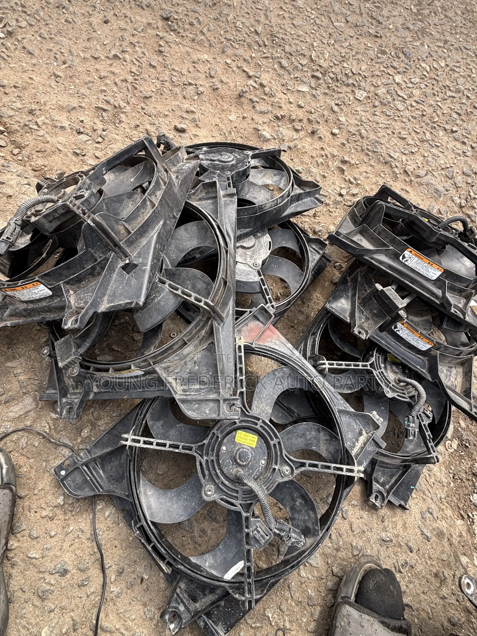 Kia Rio 5 Radiator/Tank Fan